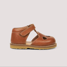 Load image into Gallery viewer, Petit Nord - T Bar Sandal (Cognac)