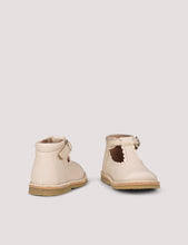 Load image into Gallery viewer, PETIT NORD - T-Bar Scallop (Cream) Size 21