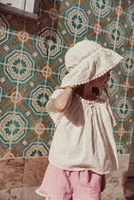 將圖片載入圖庫檢視器 Louise Misha - 短袖上衣 (Cream) 4Y, 6Y