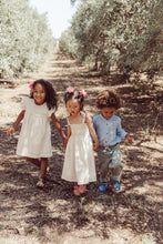 將圖片載入圖庫檢視器 Louise Misha - 白色蕾絲洋裝 2Y, 4Y, 6Y