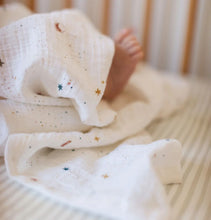 Load image into Gallery viewer, Pehr - Organic Swaddle (Celestial)