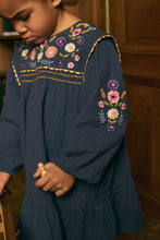 將圖片載入圖庫檢視器 Louise Misha - 深藍棉紗洋裝 (Midnight) 2-5Y