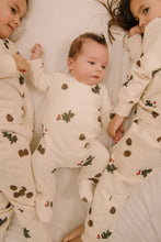 Load image into Gallery viewer, Studio Boheme - Chubby Pajama (Christmas)