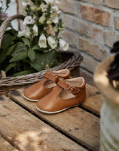 Load image into Gallery viewer, PETIT NORD - Baby Scallop T-Bar (Cognac)