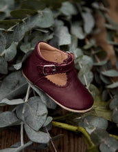 Load image into Gallery viewer, PETIT NORD - Baby Scallop T-Bar (Plum)