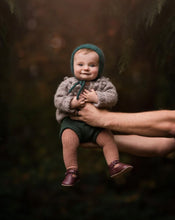 Load image into Gallery viewer, PETIT NORD - Baby Scallop T-Bar (Plum)