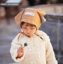 Load image into Gallery viewer, Ash Generation - Fox BONNET (Honey)
