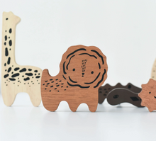 Load image into Gallery viewer, Wee Gallery - Wooden Tray Puzzle (Safari Animals)