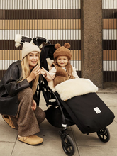 Load image into Gallery viewer, Binibamba - 美利奴羊毛背心 (咖啡色)