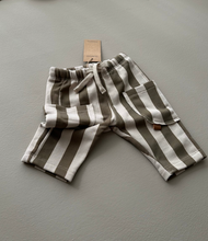 Load image into Gallery viewer, GUAPOO - 運動褲 (Khaki Stripes)