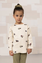 Load image into Gallery viewer, Studio Boheme - Lala T-Shirt (Ecru/Blackberries)