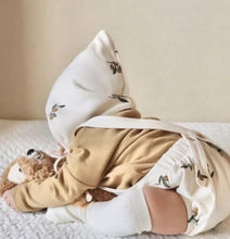 Load image into Gallery viewer, Organic Zoo - Olive Garden Pixie Bonnet