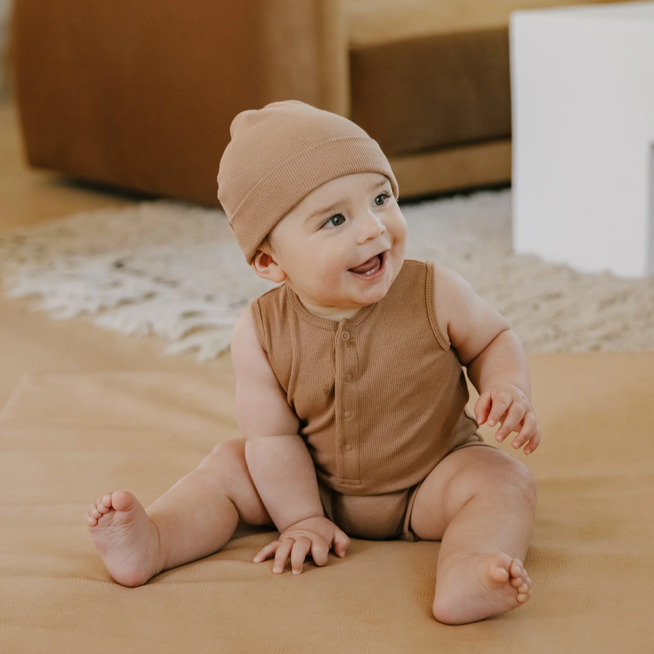 Quincy Mae - Ribbed Henley Romper (Clay) 6-12M