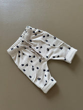 Load image into Gallery viewer, Guapoo - 衛衣 Mini Plums (現貨)
