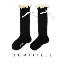 Load image into Gallery viewer, [預購] Collegien | Domitille - Ribbed Knee Socks with Bow - Black
