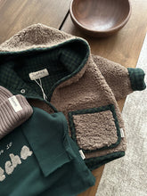 Load image into Gallery viewer, [預購] Guapoo - 可反穿毛絨絨外套 Jacket Brown
