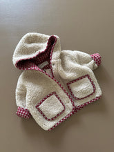 Load image into Gallery viewer, [預購] Guapoo - 可反穿毛絨絨外套 Creamy Silk
