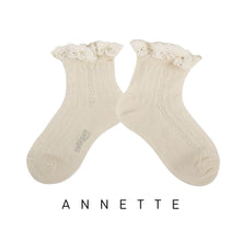 Load image into Gallery viewer, Collegien | Annette - Pointelle with Lace Frill Socks (Lamb)
