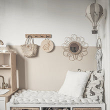 Load image into Gallery viewer, Super Balloon - White Grey Hot Air Balloon
