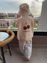 Load image into Gallery viewer, Guapoo - Reversible Vest | Cherry Happy
