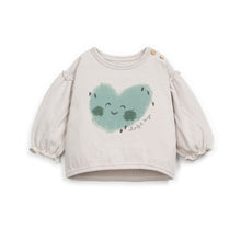將圖片載入圖庫檢視器 Baby sweater with a heart design on a white background
