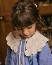 將圖片載入圖庫檢視器 Louise Misha - 復古蕾絲牛仔藍洋裝 2-5Y
