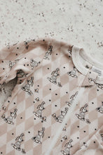Load image into Gallery viewer, Little Bunnies on Diamond Pattern Zip Suit 2Y
