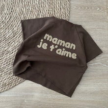 Load image into Gallery viewer, Guapoo - Cozy T-Shirt | Chocolate
