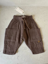Load image into Gallery viewer, Guapoo - Muslin Pants | Chocolate
