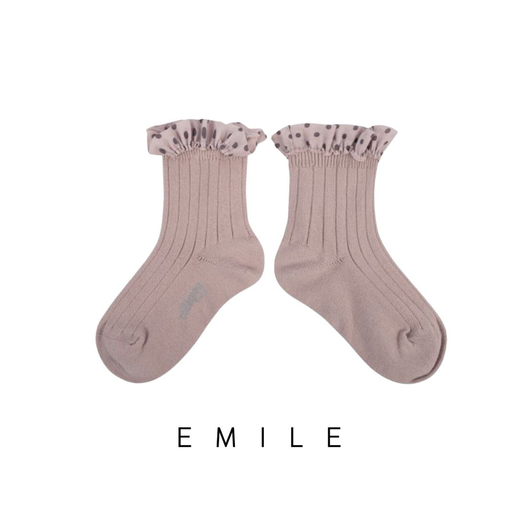 Collegien | Emilie - Polka Dots Ruffle Ankle Socks (Rose)