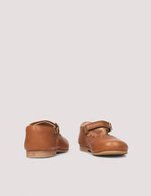 Load image into Gallery viewer, PETIT NORD - Scallop Mary Jane (Cognac)
