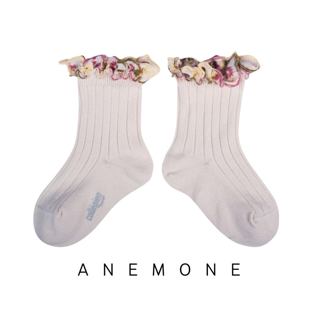 Collegien | Anemone - Ruffle Ribbed Ankle Socks (Snow White)