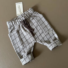 Load image into Gallery viewer, Guapoo - 格紋長褲 Brown Check

