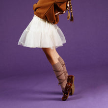 將圖片載入圖庫檢視器 [預購] Collegien | Anastasie - Lace-up Ribbed Knee Socks - Lamb
