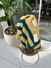 將圖片載入圖庫檢視器 [預購] Guapoo - 針織毛衣 Marzipan Pine Stripes
