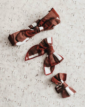 Load image into Gallery viewer, [🎄限定] 紅格紋髮帶/髮夾/領帶
