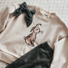 Load image into Gallery viewer, [預購] 兔兔衛衣
