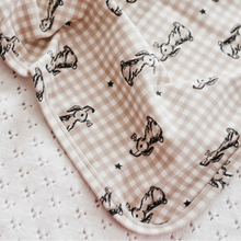 Load image into Gallery viewer, [預購] 兔兔格紋包巾
