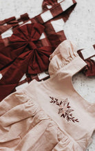 Load image into Gallery viewer, Gingham Playsuit 格紋包屁衣 - 只剩 3-6月
