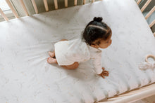 Load image into Gallery viewer, Pehr - Long Sleeve Kimono Bodysuit (Field of Dreams) 12-18M
