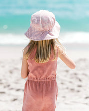 Load image into Gallery viewer, Pehr - Seersucker Bucket Hat (Pink Stripe)
