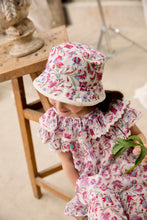 將圖片載入圖庫檢視器 Louise Misha - Dress Natiyana (Cream Floral Stripes)
