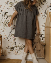 Load image into Gallery viewer, Collegien | Hermine - Wool &amp; Cashmere Ribbed Socks with Ruffle (White)
