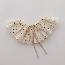 Load image into Gallery viewer, 日本 Hibi - 噓噓蝴蝶結口水巾 (Dot)
