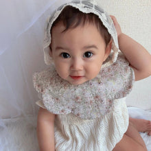 Load image into Gallery viewer, 日本 Hibi - Liberty Pattern Bib
