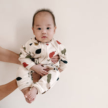 Load image into Gallery viewer, Organic Zoo - Farmers Market Onesie 6-12M
