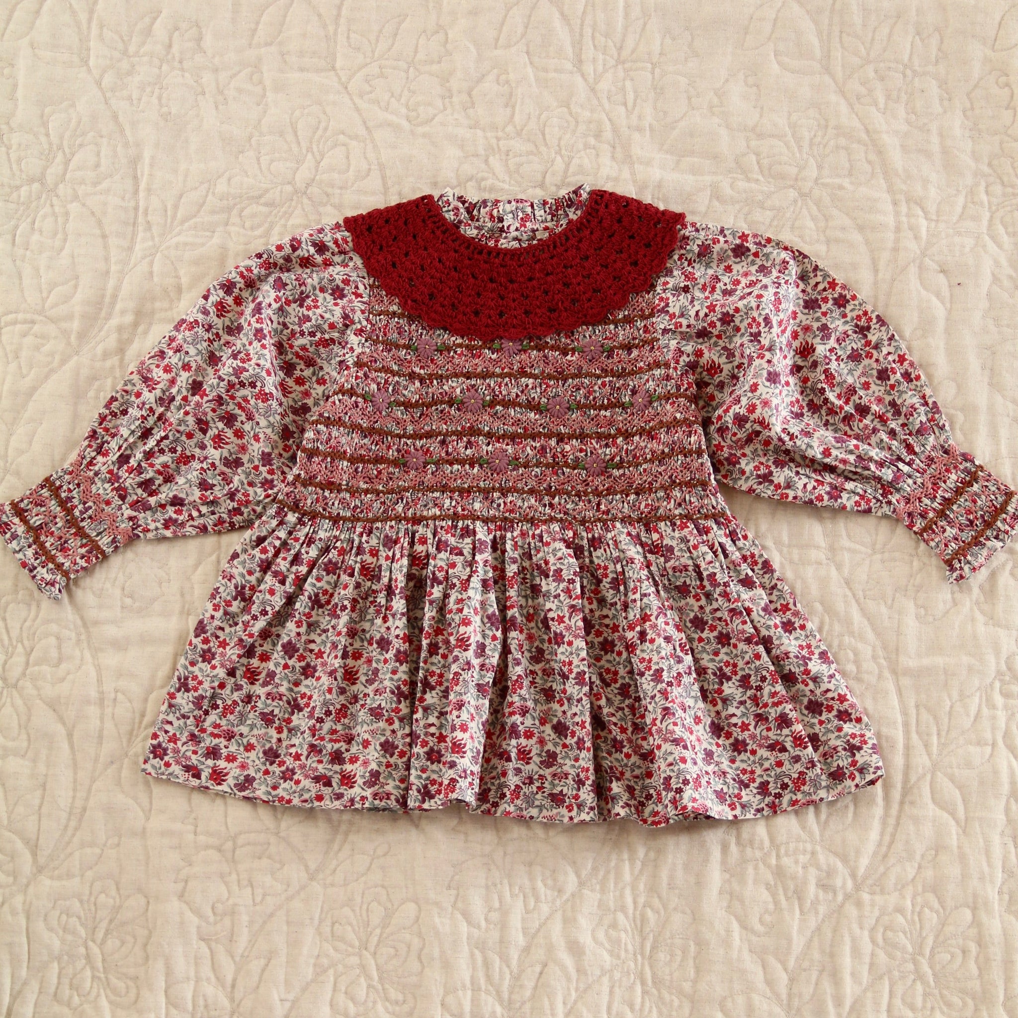Bonjour Diary - Handsmock Blouse with Crochet Collar (Flowers