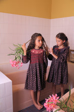 Load image into Gallery viewer, Bonjour Diary - Handsmock Dress with Crochet Collar Little bouquet print 2Y-8Y
