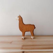 Load image into Gallery viewer, Holztiger - Alpaca (羊駝)
