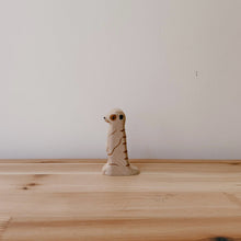 Load image into Gallery viewer, Holztiger - Meerkat (貓鼬)
